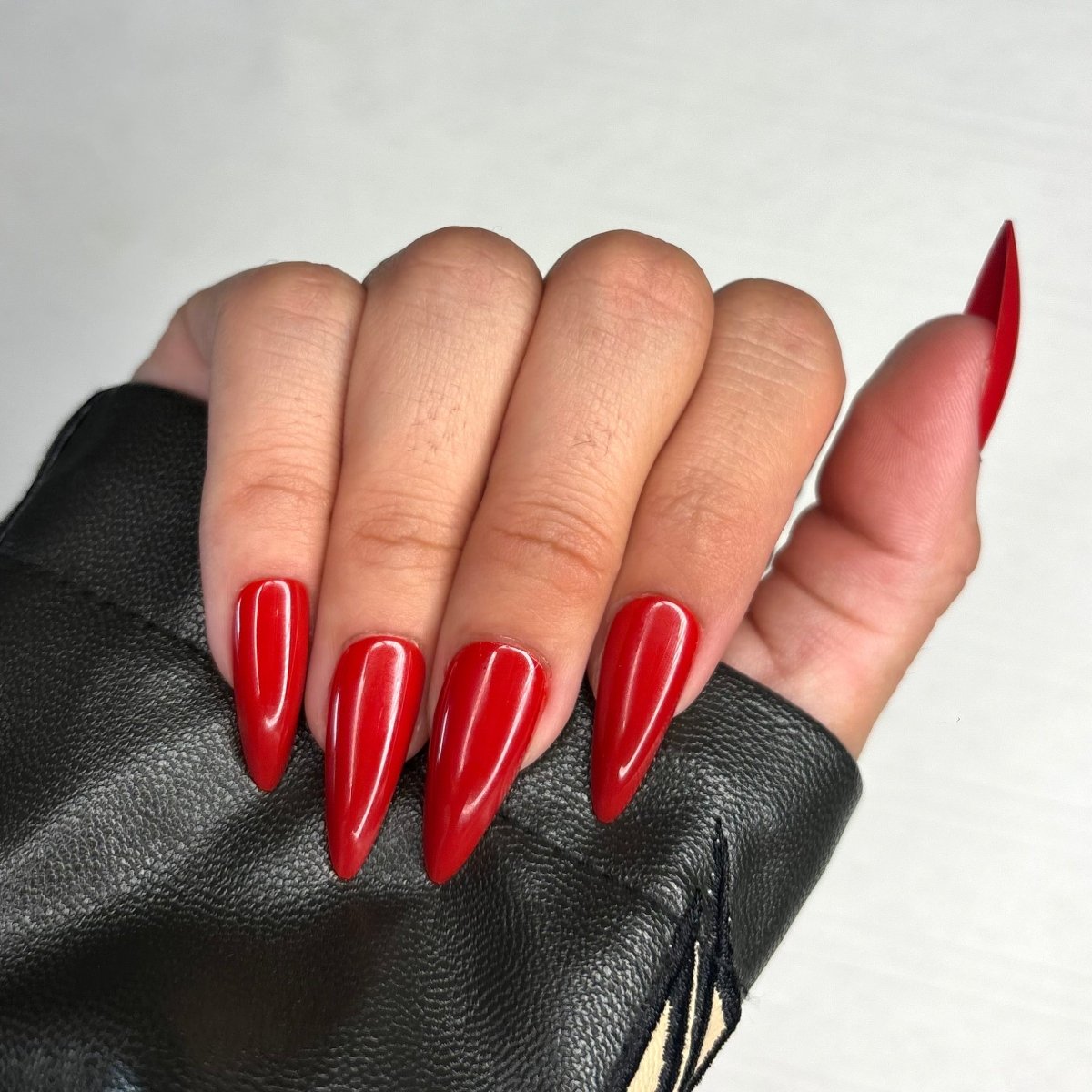 Sexy Red - Lavaa Beauty