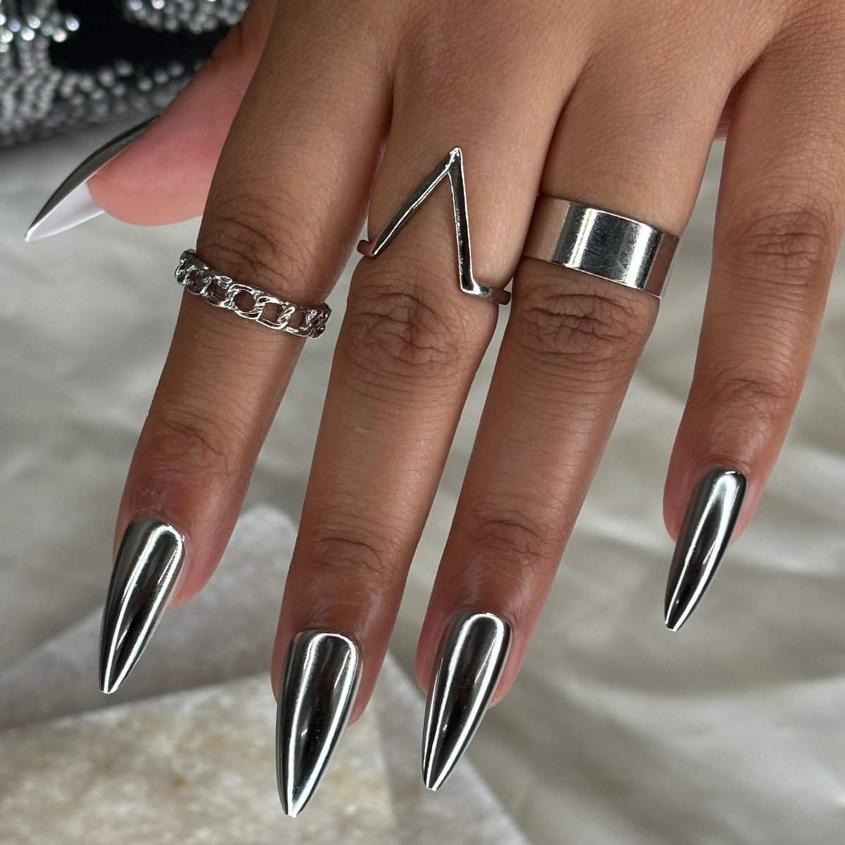 Silver Chrome - Lavaa Beauty