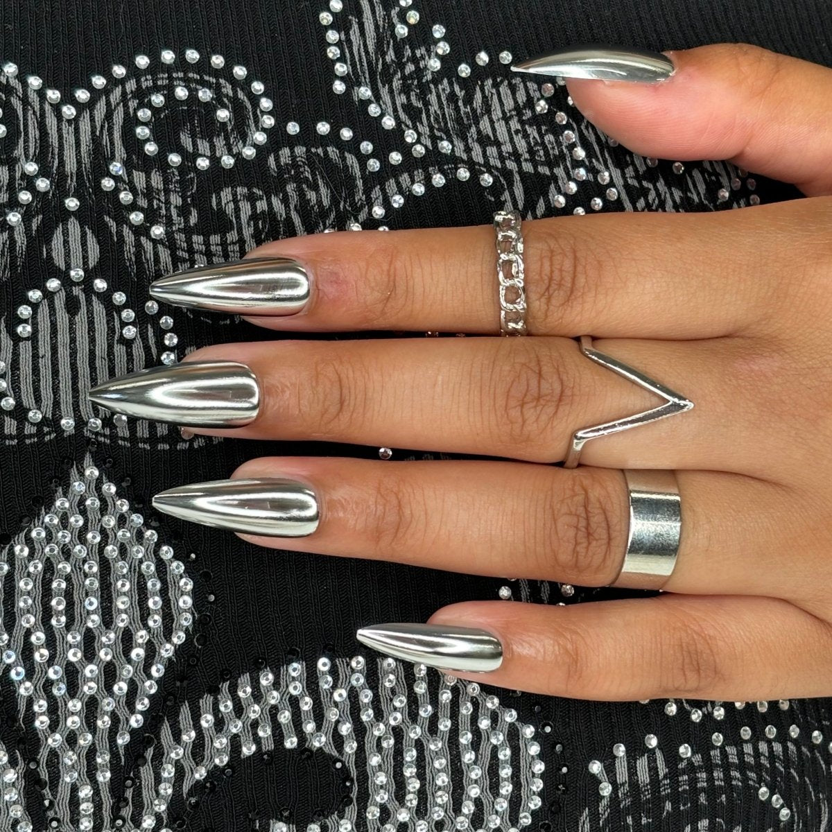 Silver Chrome - Lavaa Beauty