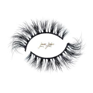 Make the Most of Your Mink Eyelashes With the Right Accessories - Lavaa Beauty