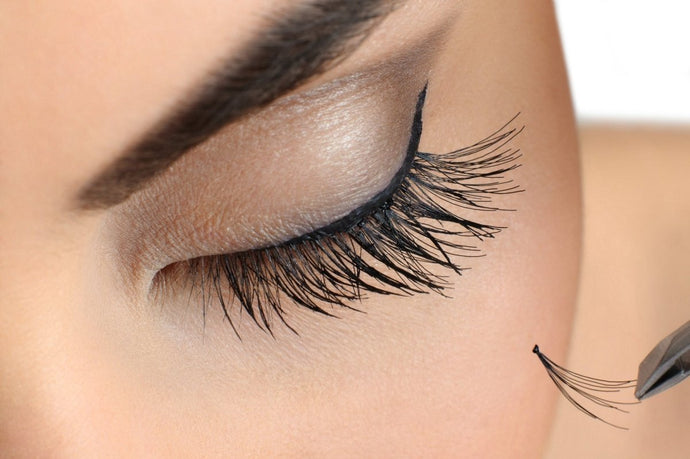 What Are 3D Eyelashes and Why Should You Wear Them?