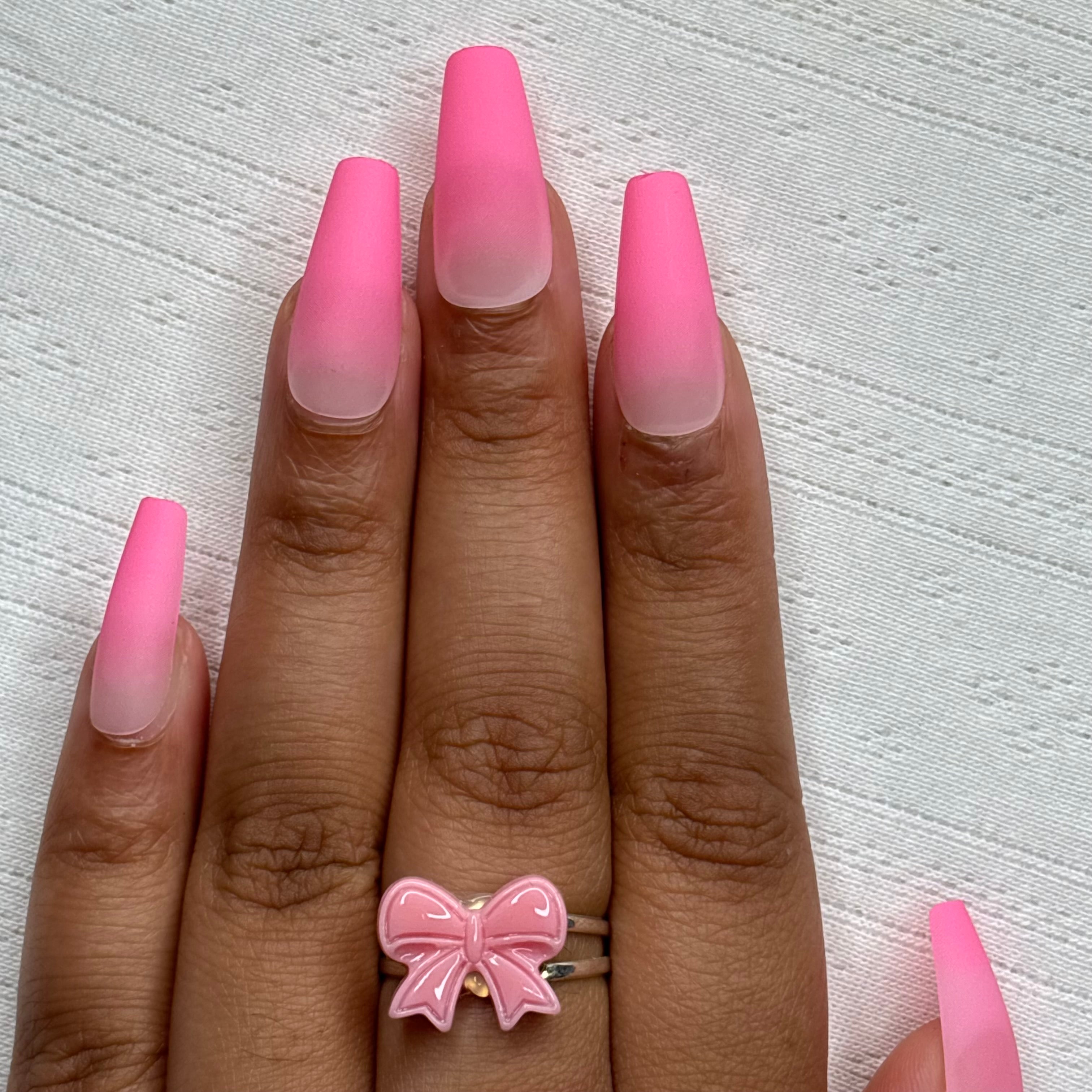 HOTTIE PINK OMBRÉ: Long Matte Coffin Ombré Press On Nails – Lavaa Beauty