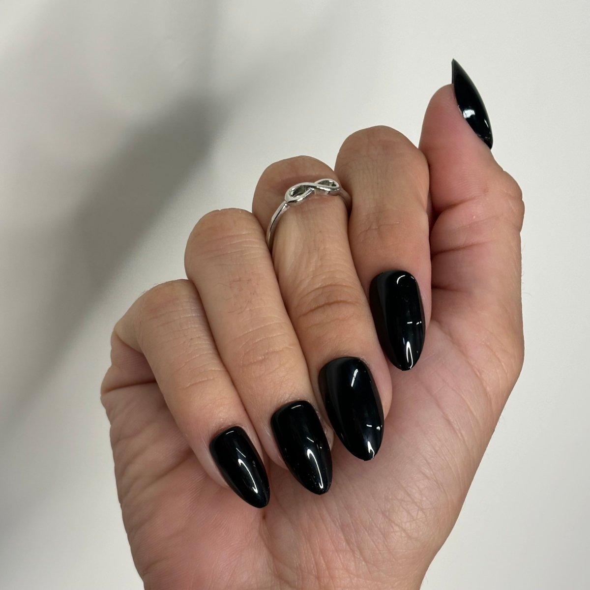 Dark Queen - Lavaa Beauty