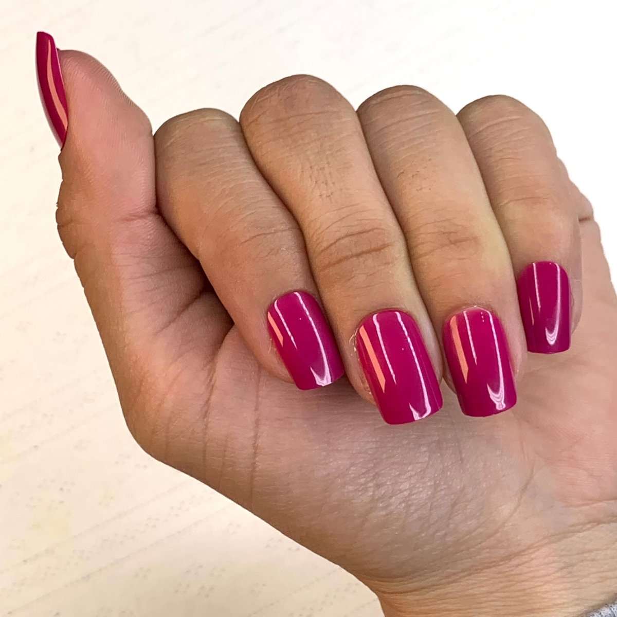 Glossy Magenta - Lavaa Beauty