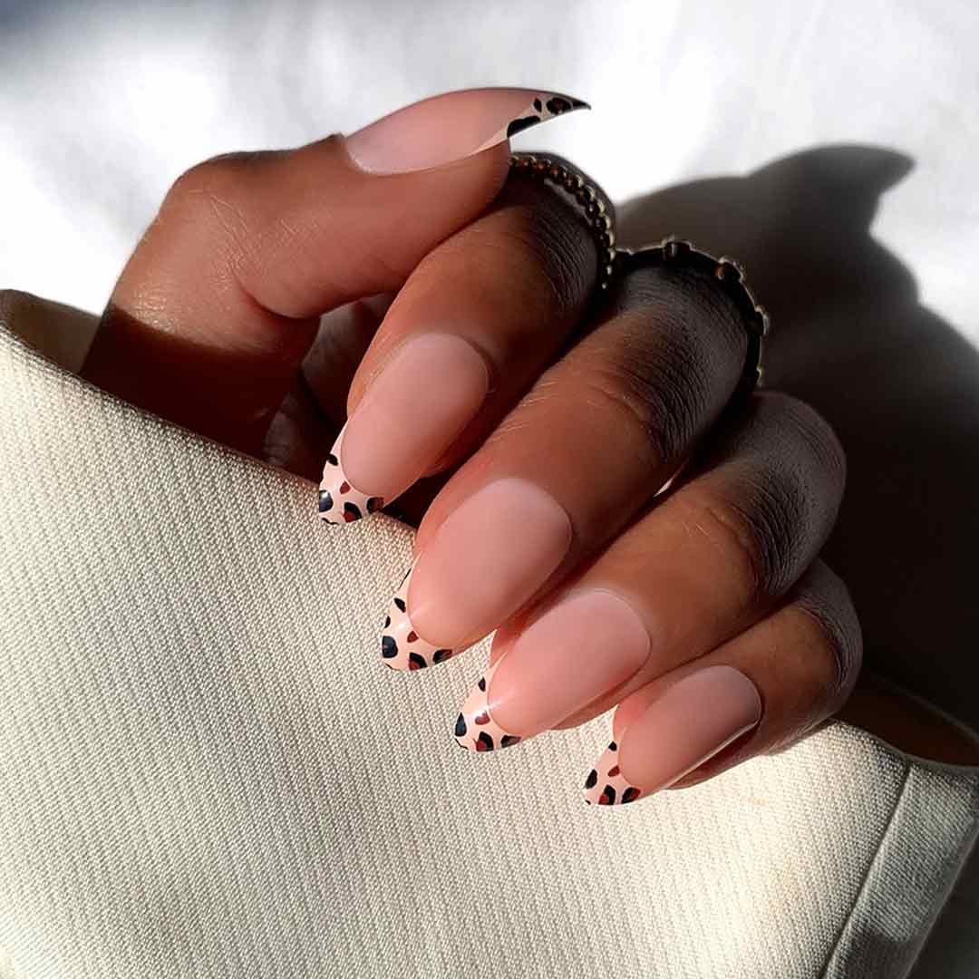 CHEETAH GIRL Swatch: French Tip Medium Almond Press On Nails | Lavaa Beauty