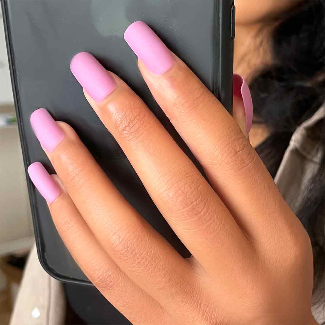 LILAC DREAM Swatch: Medium Purple Square Press On Nails | Lavaa Beauty