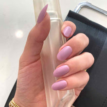 LILAC ROUND Swatch: Matte Short Rounded Press On Nails | Lavaa Beauty