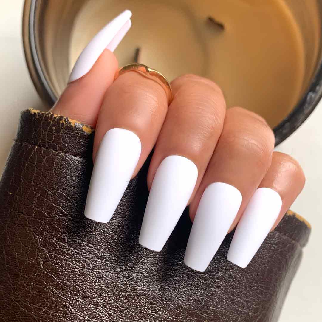 WHITE COFFIN Swatch: Long White Coffin Press On Nails | Lavaa Beauty
